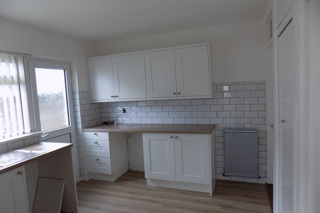 26, Vernon Close, Pontlliw, Swansea photo 5