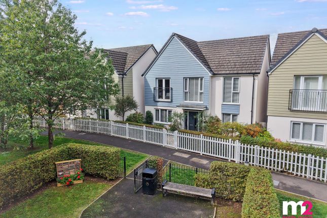 7, Lydney Walk, Newport photo 3
