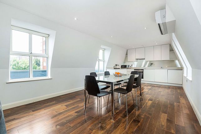 Apt 8, Baroc House, London photo 2