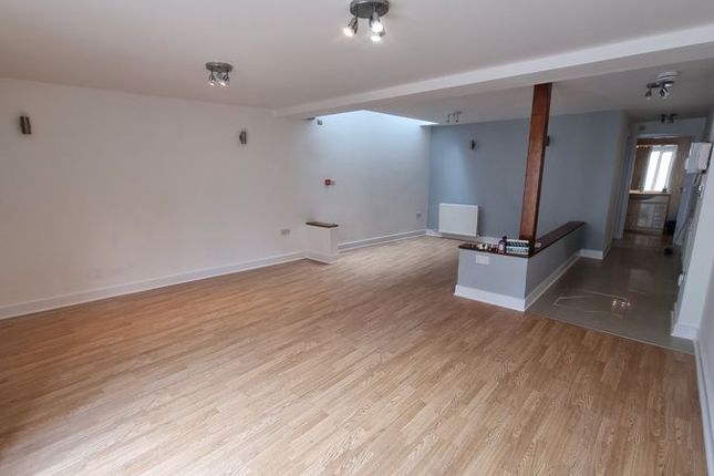 Sophia Court ,Anstey Road, London photo 3