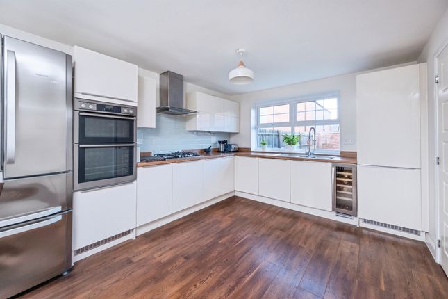 69, Hobby Road, Banbury photo 3