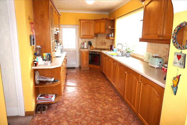 Kitchen And Dining Room :