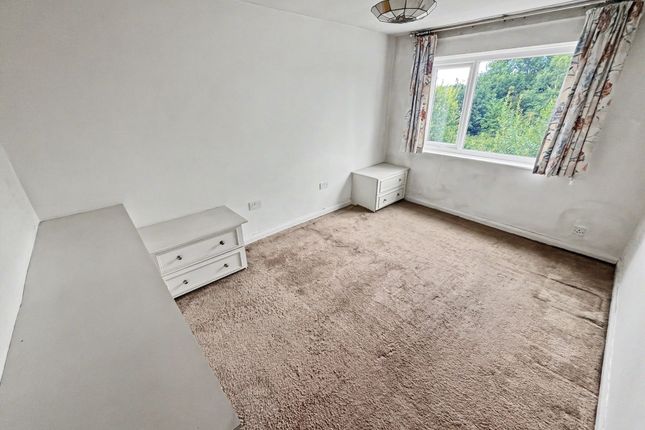 95 Pole Lane Court, Bury photo 3
