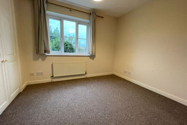 End terrace house to rent in Heron Close, Rayleigh
