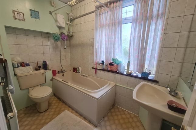 Detached house for sale in Bagshot Road, Enfield