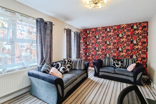 1, Greenlawn Walk, Leicester photo 2