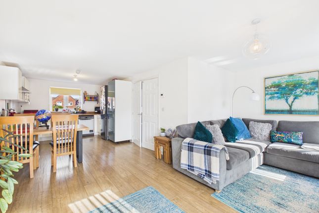64, Hamilton Drive, Bridgwater photo 2