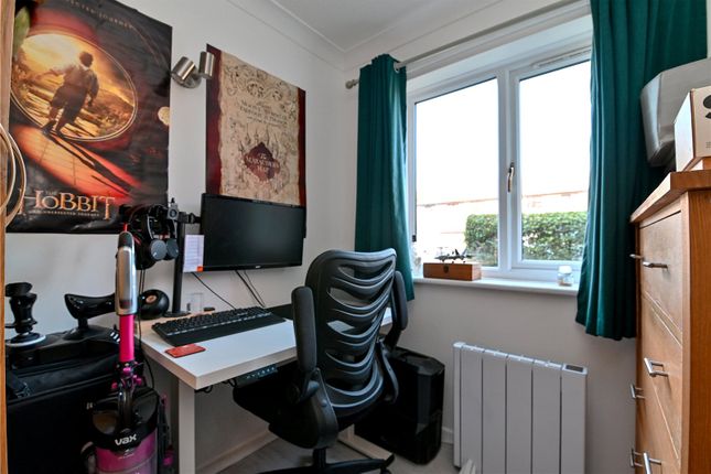 49, Eastlands, Hampshire photo 4