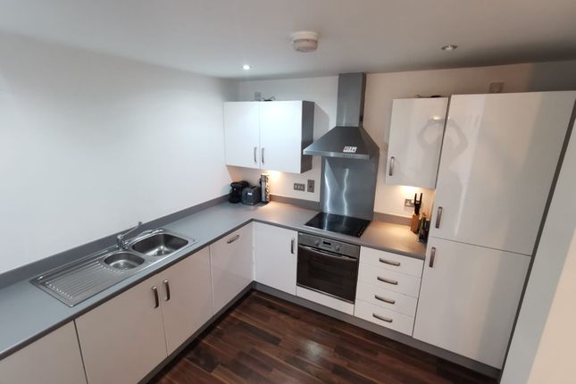 Flat for sale in South Quay, Swansea