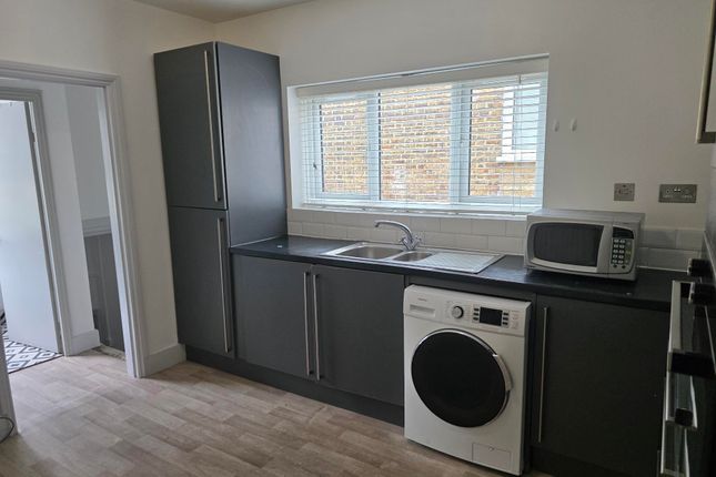 2 Bedroom Maisonette For Rent