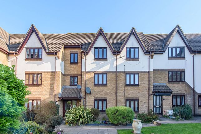 Colindeep Lane, Colindale photo 3