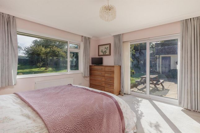 Manor Road, Freshwater photo 4