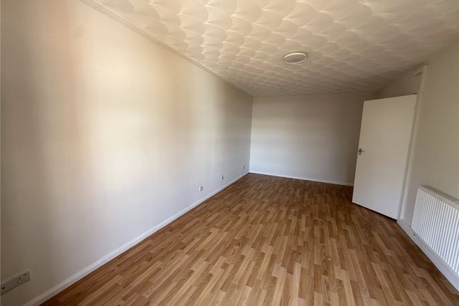 Flat 4, Elm Court, 362, Spring Road, Hampshire photo 3