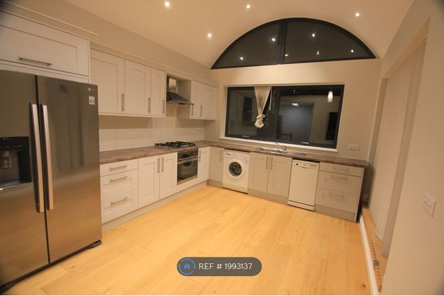 Thumbnail Flat to rent in Laitwood Road, London