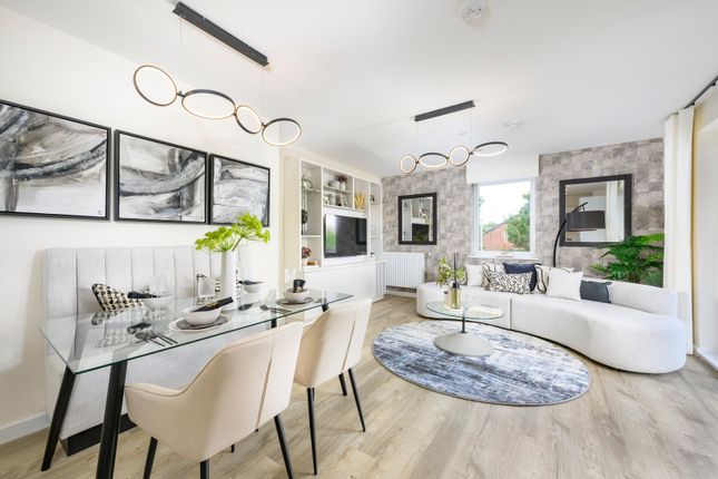Thumbnail Flat for sale in Emsleigh Road, Staines-Upon-Thames
