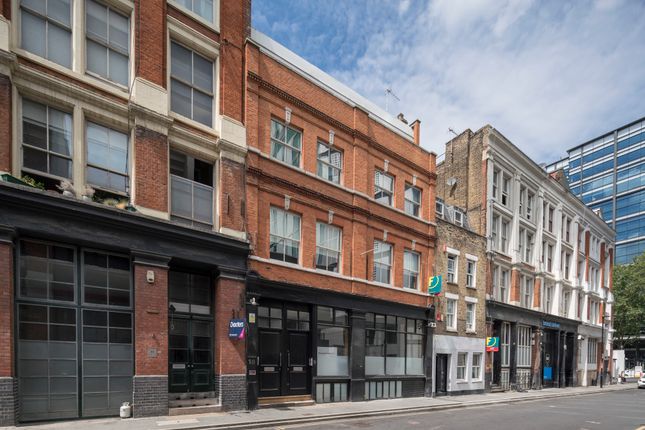 Office to let in Mallow Street, London