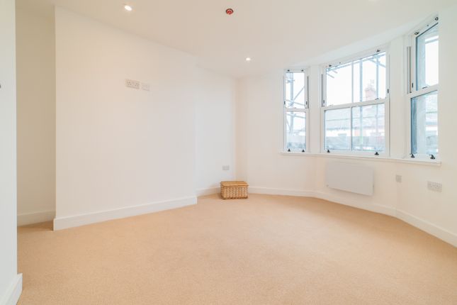 Flat for sale in Kings Road, Canton, Cardiff