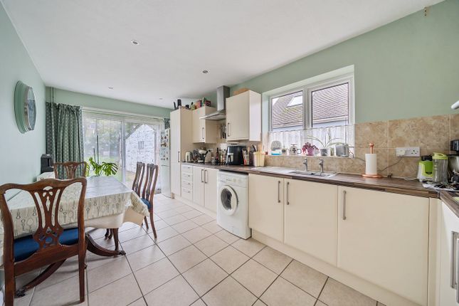 20, Chapel Close, Toddington photo 4