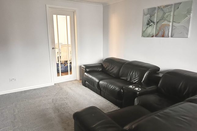 5 Gadwall Croft, Birmingham photo 3