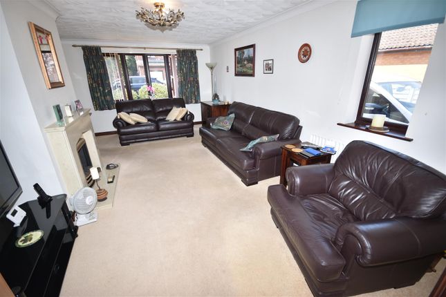 14, Whitehouse Road, Sleaford photo 4