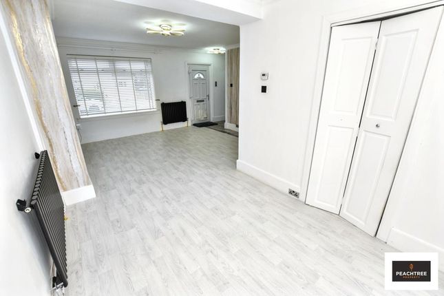 Greenhead Road, Renfrew photo 3