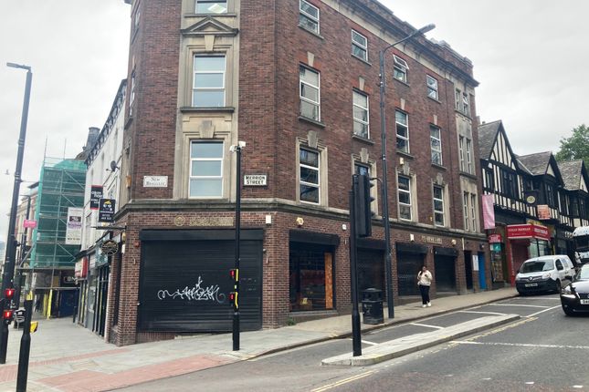 Leisure/hospitality to let in New Briggate, Leeds