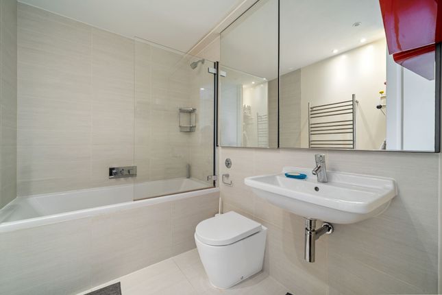 Apt 3, 16A Abbey Road, London photo 3