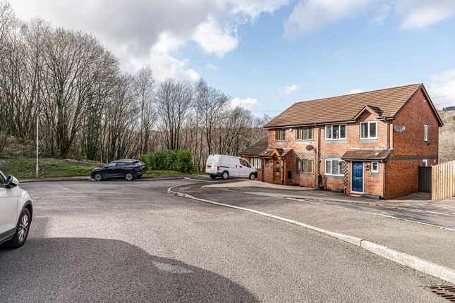 57 Cefn Close, Pontypridd photo 2