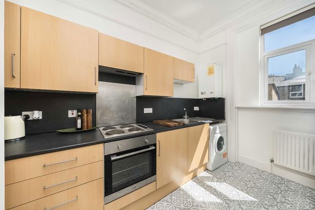 Upper Ground Floor Flat, 47, Allfarthing Lane, London photo 4