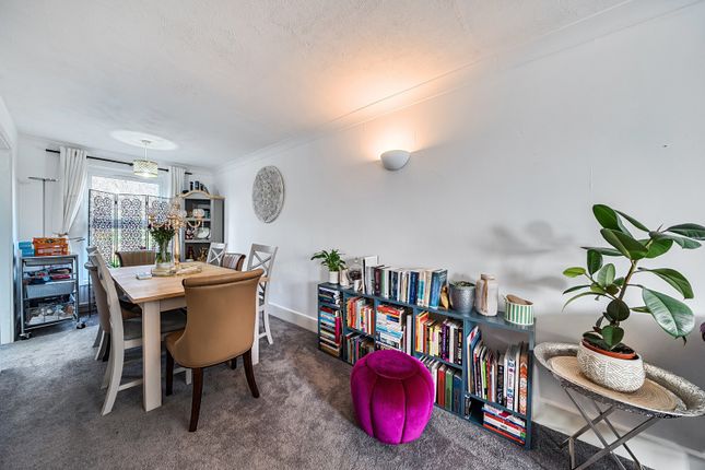 7, Chester Road, Middlesex photo 3