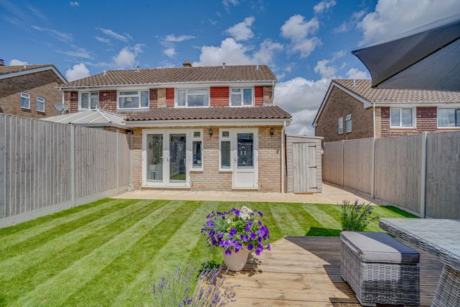 9 Beresford Road, Eastleigh photo 3