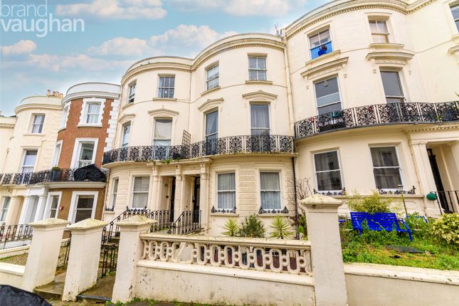 Flat to rent in Brunswick Road, Hove