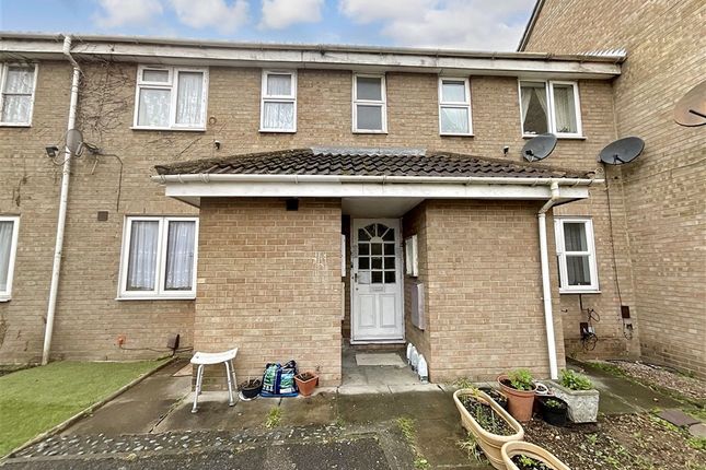 Butteridges Close, Dagenham photo 4