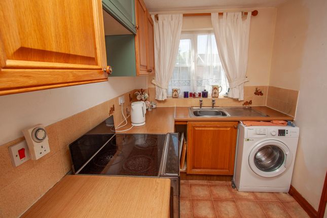 27, Stock Lane, Berkeley photo 4