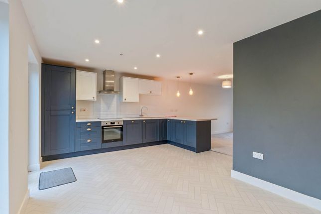 3 Hillside Mount Pleasant Road, Newport photo 2