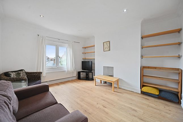 Flat Flat 3, 1, Alfred Road, Acton photo 3