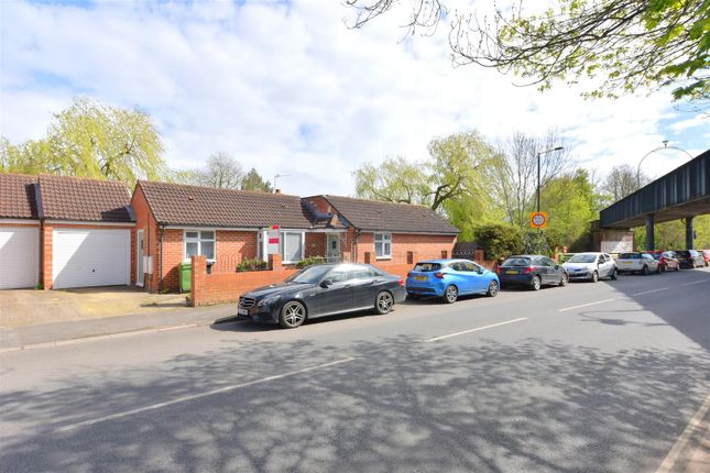 Thumbnail Detached bungalow for sale in Huntington Road, York