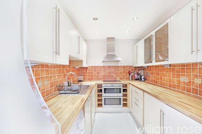 1, Churchill Lodge, Woodford Green photo 4