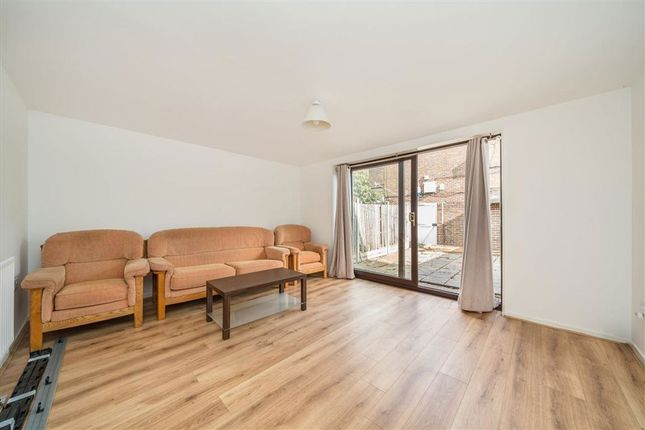 121, Burrage Road, London photo 4