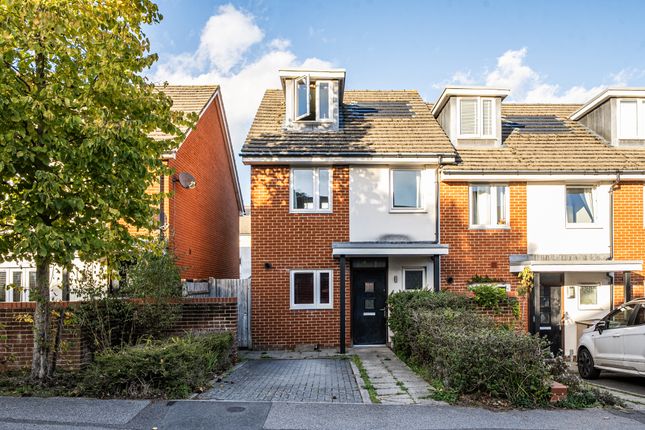 3-bed detached on Hanbury Lane, Haywards Heath, £420,000