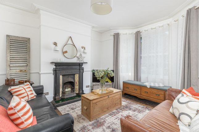 Thumbnail Terraced house for sale in West Hill Road, Cowes