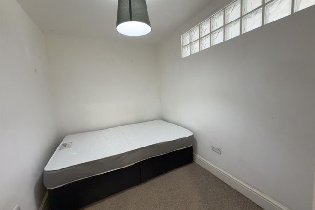 Kyverdale Road, London photo 2