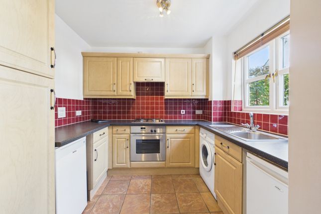 25, Court View, Gloucestershire photo 2