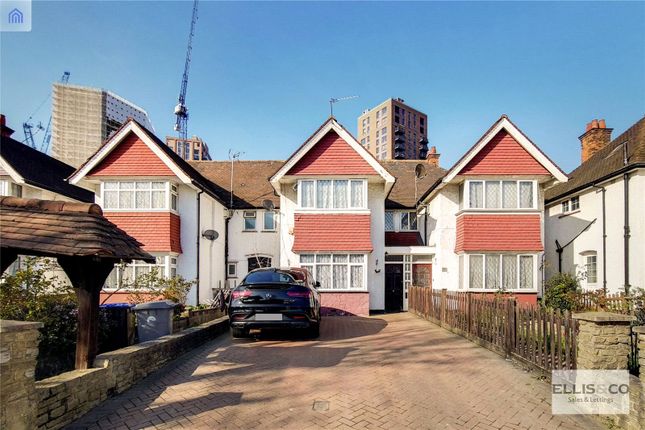 Thumbnail Terraced house for sale in Oakington Manor Drive, Wembley