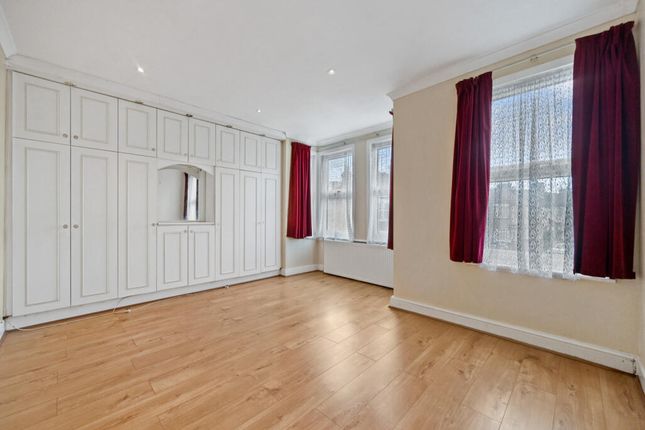 Wealdstone, HARROW photo 5