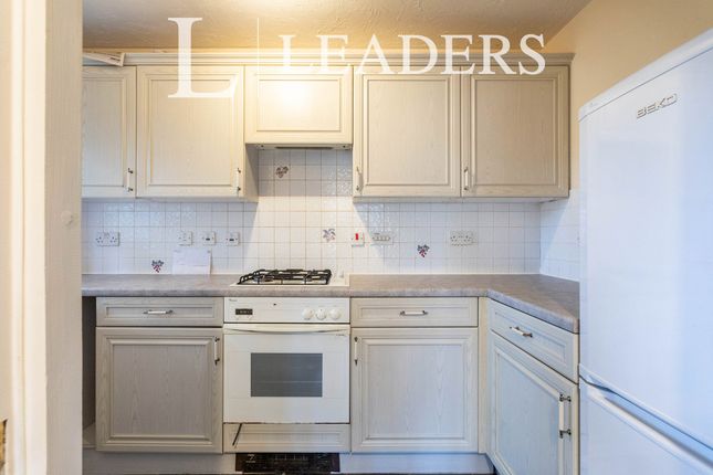 Flat 22 Diamond Court, ., St. Annes Way, Redhill photo 4