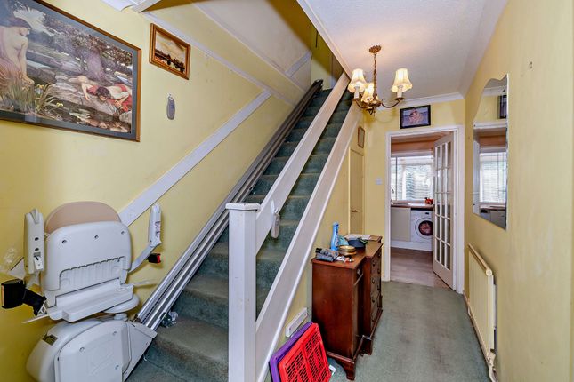 5, Kidmore Close, Charmouth photo 2