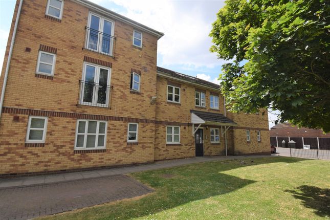 Thumbnail Flat to rent in Cannon Gate, Slough