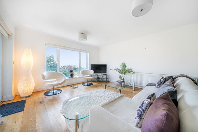 Flat 11, Blair Atholl, 20 Douglas Avenue, Exmouth photo 4
