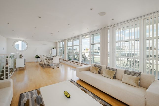 Flat 21, 416, Manchester Road, London photo 4